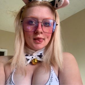 Meet your Posher, Evelyn